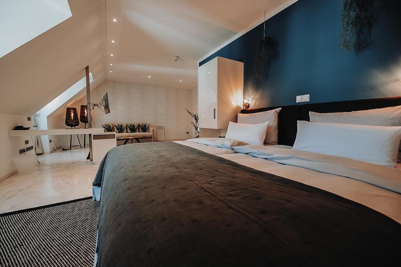 Hotel Freihof Prichsenstadt Bagian luar foto